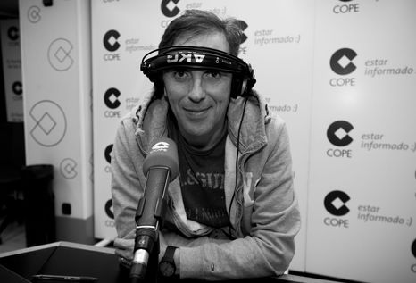 Paco-Gonzalez-delante-microfono-COPE_ECDIMA20150306_0008_16